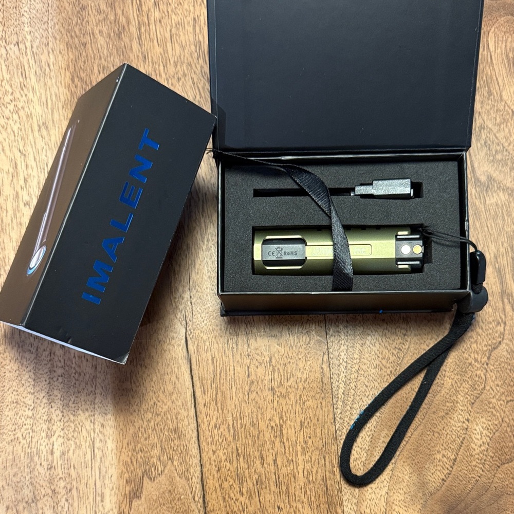 IMALENT 4000 lumen Flashlight in Green